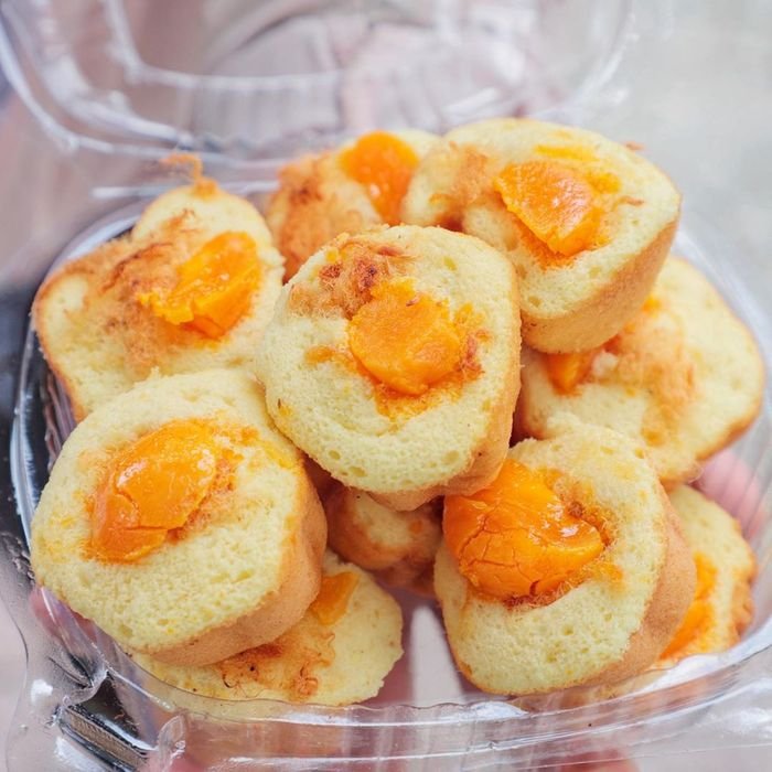 Bánh bông lan trứng muối Vũng Tàu